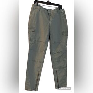 NWT Limited Womens green khaki cargo Multi Pocket Zipper Skinny Pants Sz 12